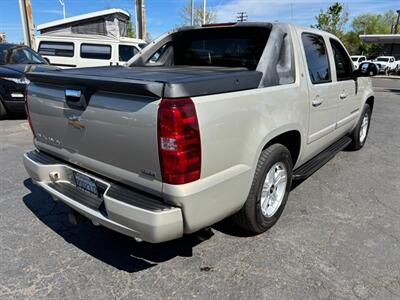 2008 Chevrolet Avalanche LT - Photo 4 - Sacramento, CA 95821