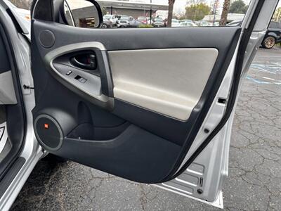 2010 Toyota RAV4 Limited   - Photo 10 - Sacramento, CA 95821