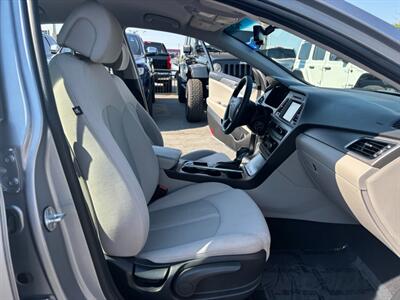 2017 Hyundai SONATA SE   - Photo 12 - Sacramento, CA 95821