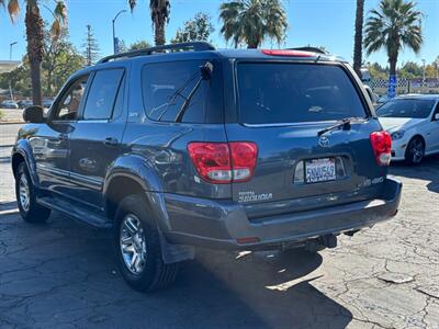 2005 Toyota Sequoia SR5   - Photo 5 - Sacramento, CA 95821