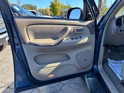 2005 Toyota Sequoia SR5   - Photo 15 - Sacramento, CA 95821