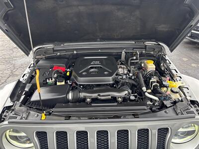 2019 Jeep Wrangler Unlimited Sahara   - Photo 17 - Sacramento, CA 95821