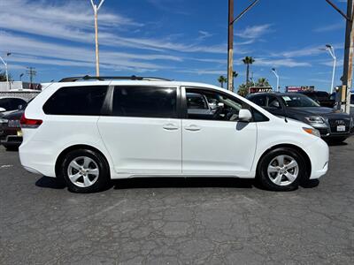 2012 Toyota Sienna LE 8-Passenger - Photo 4 - Sacramento, CA 95821