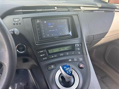 2010 Toyota Prius III   - Photo 15 - Sacramento, CA 95821
