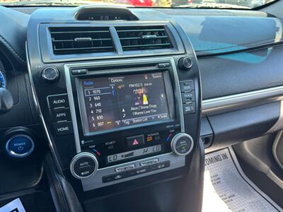 2014 Toyota Camry Hybrid SE   - Photo 14 - Sacramento, CA 95821