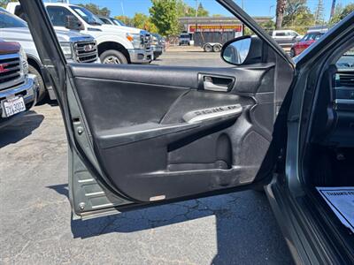 2014 Toyota Camry Hybrid SE   - Photo 12 - Sacramento, CA 95821