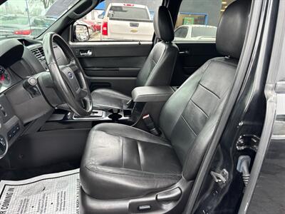 2011 Ford Escape Limited   - Photo 6 - Sacramento, CA 95821