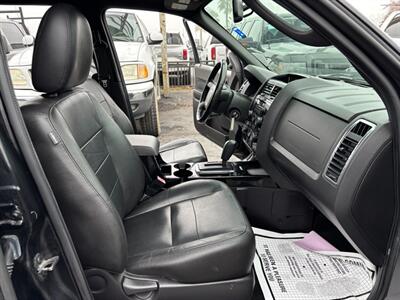 2011 Ford Escape Limited   - Photo 8 - Sacramento, CA 95821