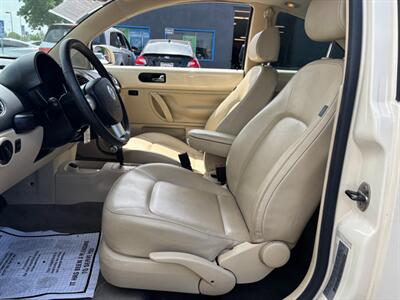 2009 Volkswagen Beetle   - Photo 10 - Sacramento, CA 95821