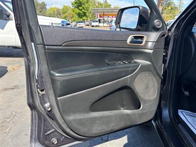 2015 Jeep Grand Cherokee Laredo   - Photo 11 - Sacramento, CA 95821