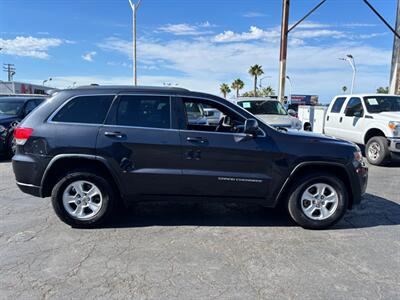 2015 Jeep Grand Cherokee Laredo   - Photo 2 - Sacramento, CA 95821