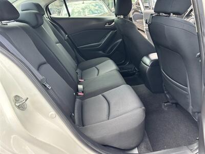 2015 Mazda Mazda3 i Sport   - Photo 10 - Sacramento, CA 95821