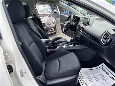 2015 Mazda Mazda3 i Sport   - Photo 9 - Sacramento, CA 95821