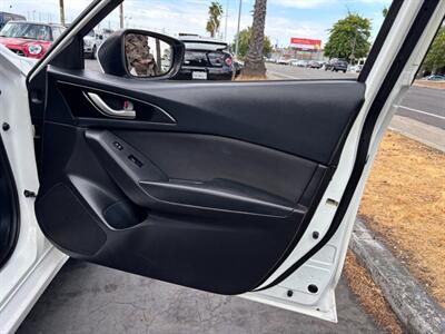 2015 Mazda Mazda3 i Sport   - Photo 11 - Sacramento, CA 95821