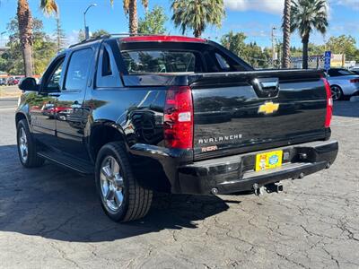 2013 Chevrolet Avalanche LS Black Diamond   - Photo 4 - Sacramento, CA 95821