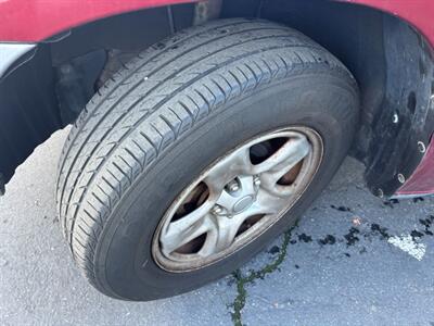 2005 Toyota RAV4 - Photo 17 - Sacramento, CA 95821