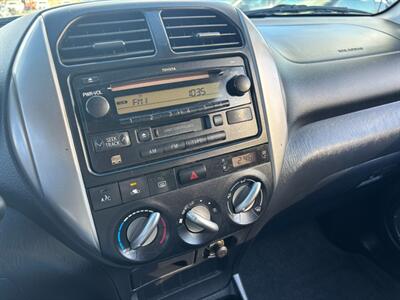 2005 Toyota RAV4 - Photo 15 - Sacramento, CA 95821