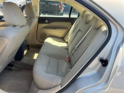 2010 Ford Fusion SE   - Photo 7 - Sacramento, CA 95821