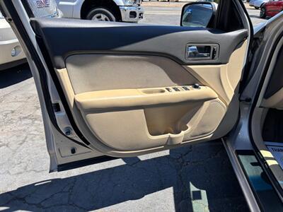 2010 Ford Fusion SE   - Photo 12 - Sacramento, CA 95821