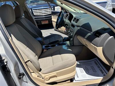2010 Ford Fusion SE   - Photo 9 - Sacramento, CA 95821