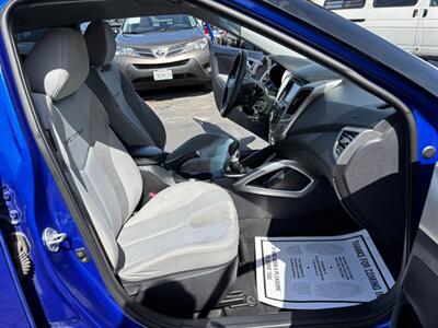2012 Hyundai VELOSTER - Photo 8 - Sacramento, CA 95821