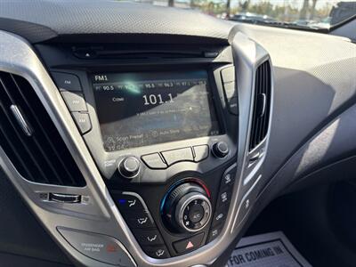2012 Hyundai VELOSTER - Photo 14 - Sacramento, CA 95821