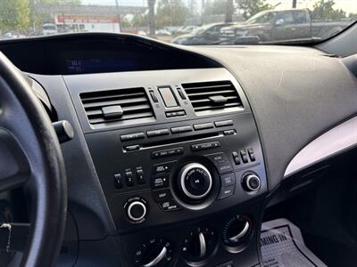 2012 Mazda Mazda3 i Sport   - Photo 11 - Sacramento, CA 95821
