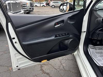 2019 Toyota Prius Prime Premium - Photo 11 - Sacramento, CA 95821