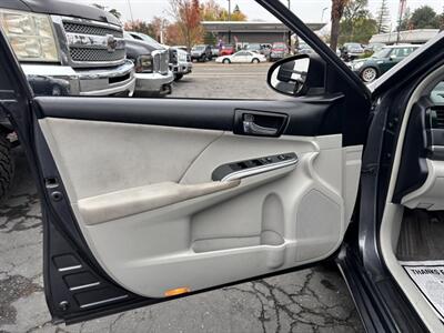 2012 Toyota Camry Hybrid XLE - Photo 11 - Sacramento, CA 95821