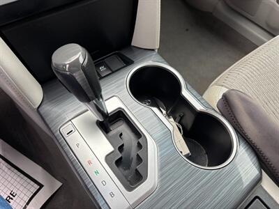 2012 Toyota Camry Hybrid XLE - Photo 16 - Sacramento, CA 95821