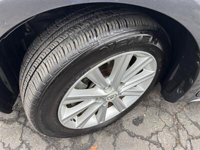 2012 Toyota Camry Hybrid XLE - Photo 20 - Sacramento, CA 95821