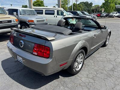 2005 Ford Mustang V6 Deluxe   - Photo 4 - Sacramento, CA 95821