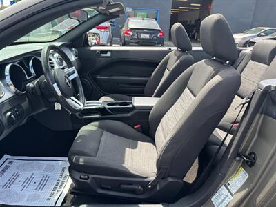 2005 Ford Mustang V6 Deluxe   - Photo 10 - Sacramento, CA 95821