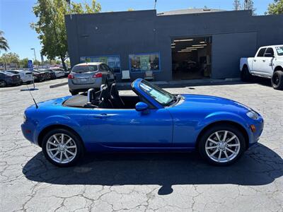 2006 Mazda MX-5 Miata Sport   - Photo 2 - Sacramento, CA 95821