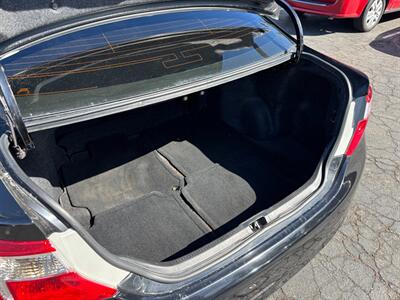 2013 Toyota Camry SE   - Photo 9 - Sacramento, CA 95821