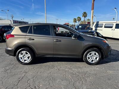 2013 Toyota RAV4 LE   - Photo 2 - Sacramento, CA 95821