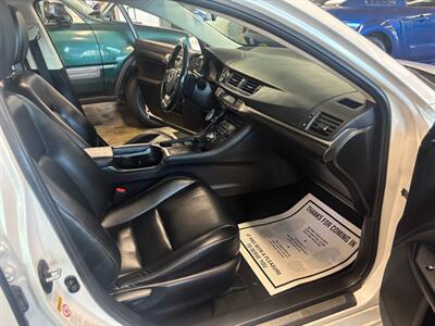 2016 Lexus CT 200h   - Photo 23 - Sacramento, CA 95821