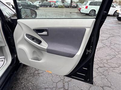 2010 Toyota Prius I   - Photo 11 - Sacramento, CA 95821
