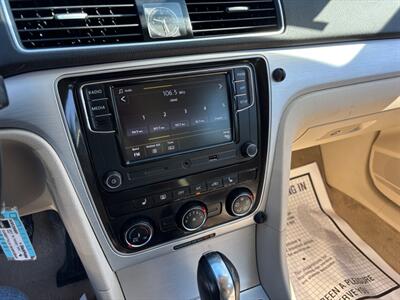 2013 Volkswagen Passat SE PZEV   - Photo 11 - Sacramento, CA 95821