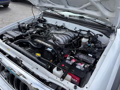 2001 Toyota Tacoma Prerunner V6   - Photo 16 - Sacramento, CA 95821
