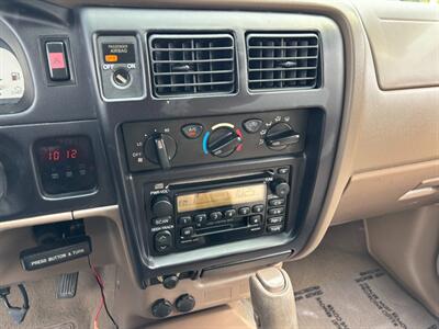 2001 Toyota Tacoma Prerunner V6   - Photo 10 - Sacramento, CA 95821
