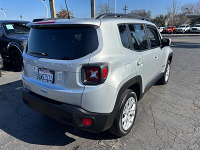 2018 Jeep Renegade Latitude   - Photo 3 - Sacramento, CA 95821