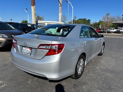 2014 Toyota Camry LE   - Photo 2 - Sacramento, CA 95821