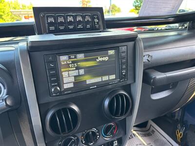 2010 Jeep Wrangler Rubicon   - Photo 12 - Sacramento, CA 95821