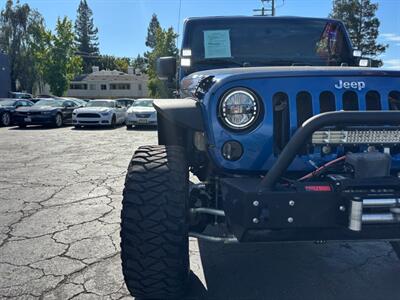2010 Jeep Wrangler Rubicon   - Photo 8 - Sacramento, CA 95821