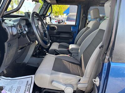 2010 Jeep Wrangler Rubicon   - Photo 10 - Sacramento, CA 95821