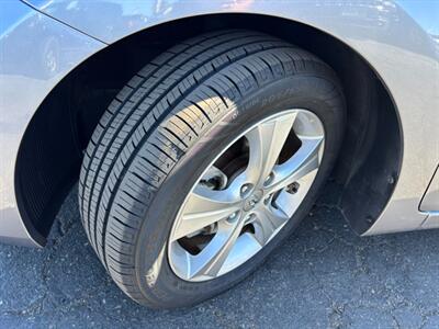 2013 Hyundai ELANTRA Coupe GS   - Photo 16 - Sacramento, CA 95821