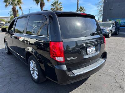 2019 Dodge Grand Caravan SXT   - Photo 5 - Sacramento, CA 95821