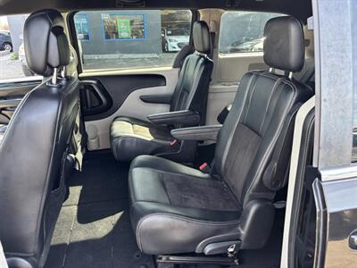 2019 Dodge Grand Caravan SXT   - Photo 8 - Sacramento, CA 95821
