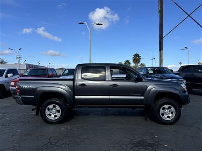 2013 Toyota Tacoma V6   - Photo 2 - Sacramento, CA 95821